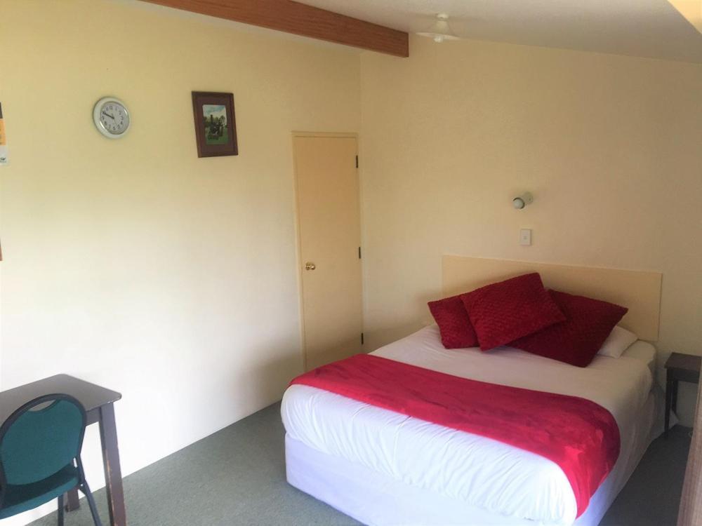 Otorohanga Kiwi Holiday Park Extérieur photo