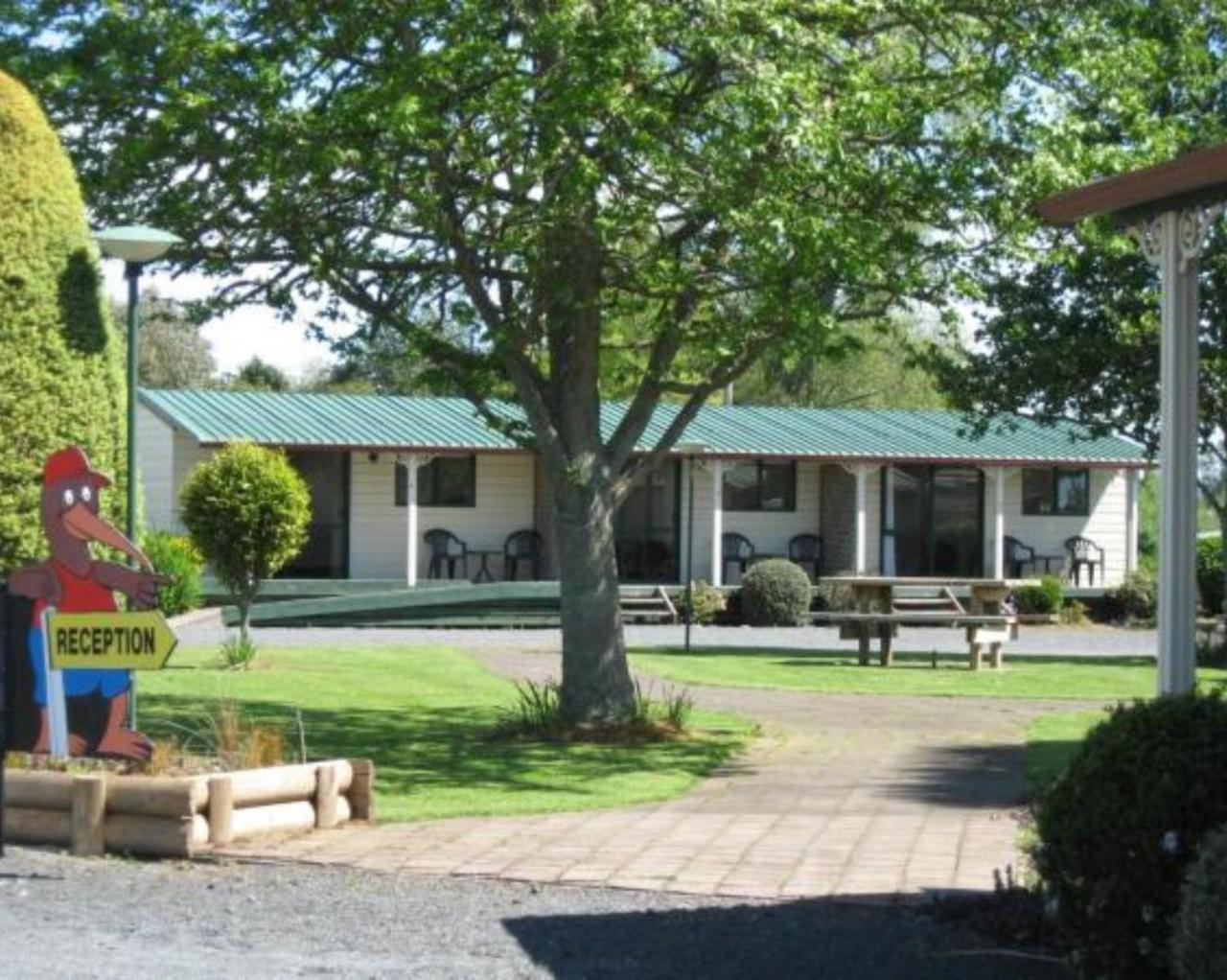 Otorohanga Kiwi Holiday Park Extérieur photo