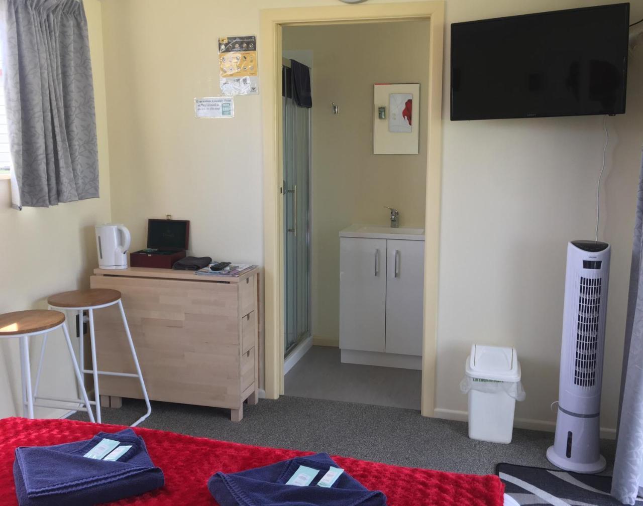 Otorohanga Kiwi Holiday Park Extérieur photo